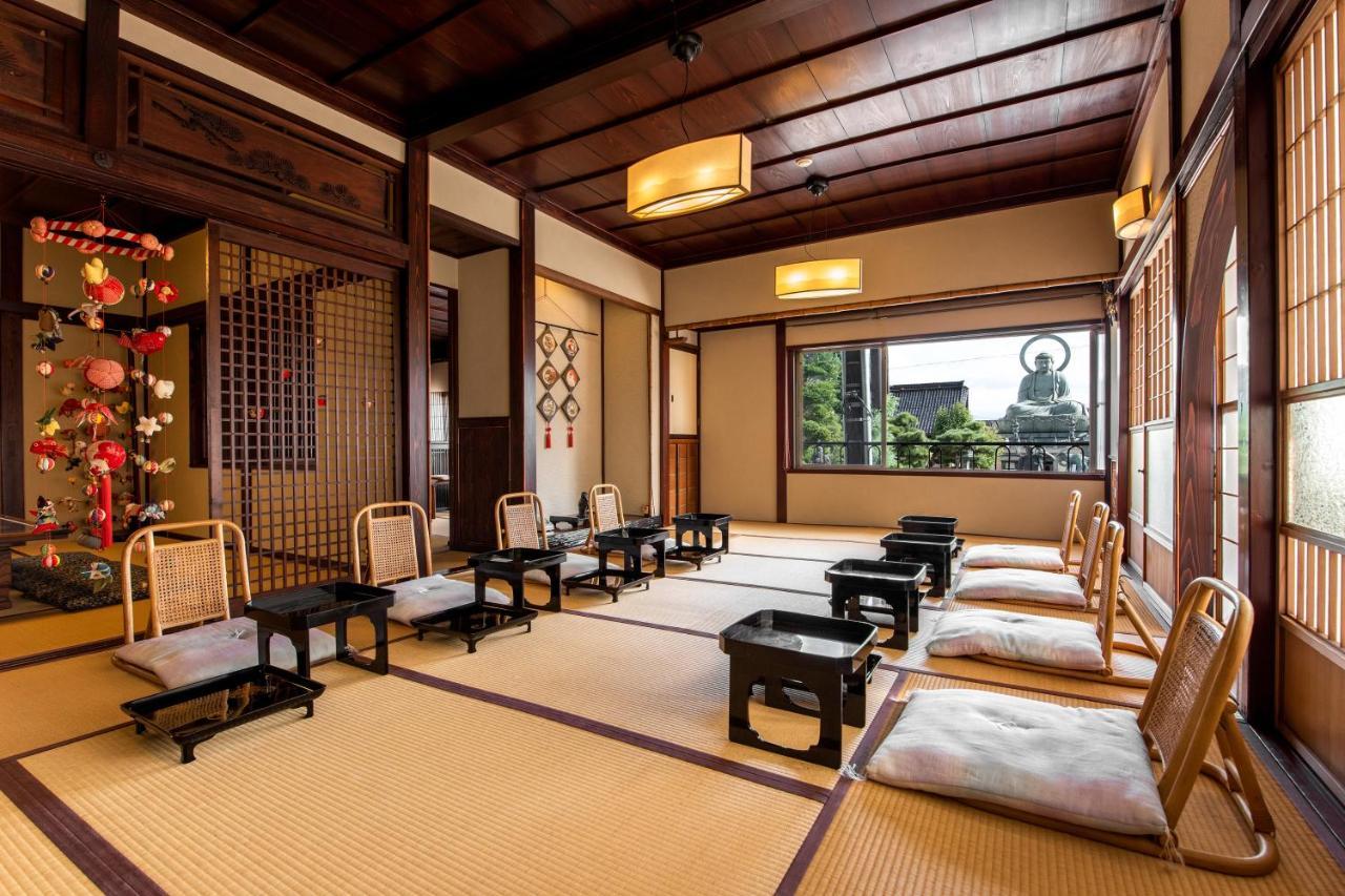 Kadokyu Ryokan Takaoka Zewnętrze zdjęcie