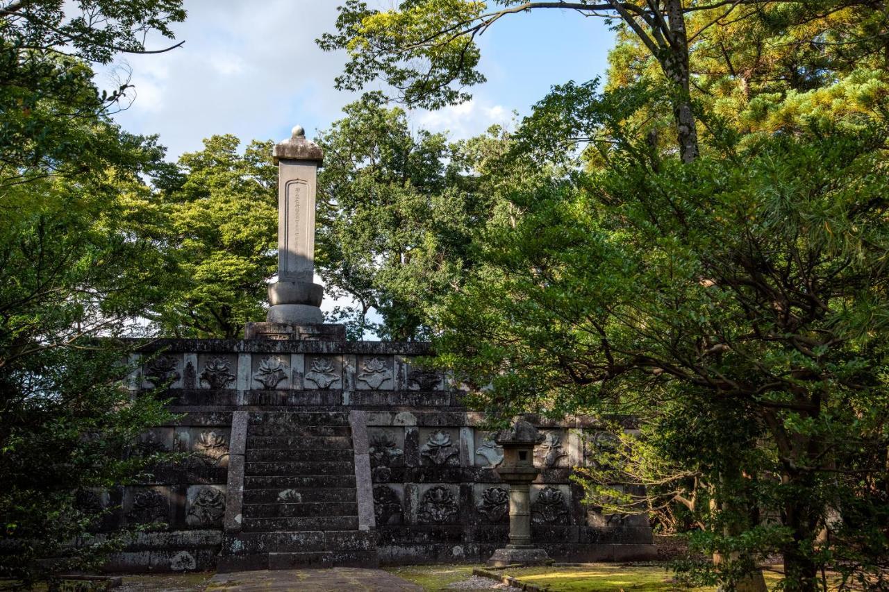 Kadokyu Ryokan Takaoka Zewnętrze zdjęcie