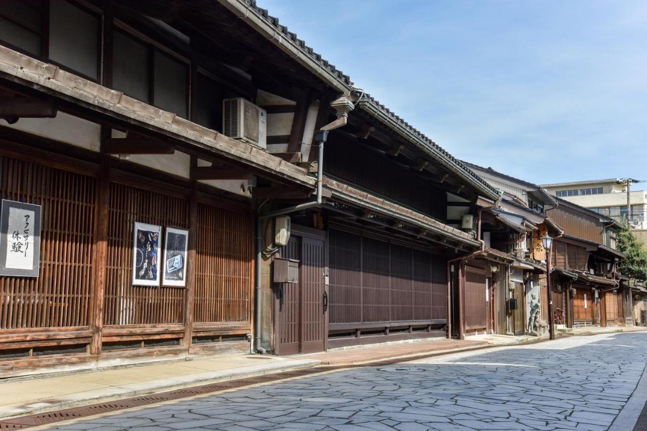 Kadokyu Ryokan Takaoka Zewnętrze zdjęcie