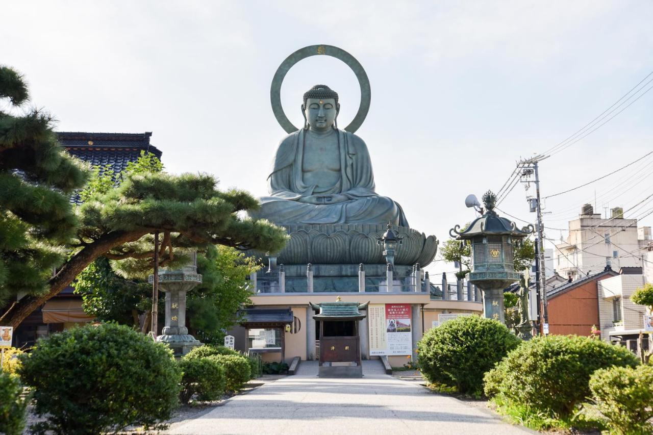 Kadokyu Ryokan Takaoka Zewnętrze zdjęcie