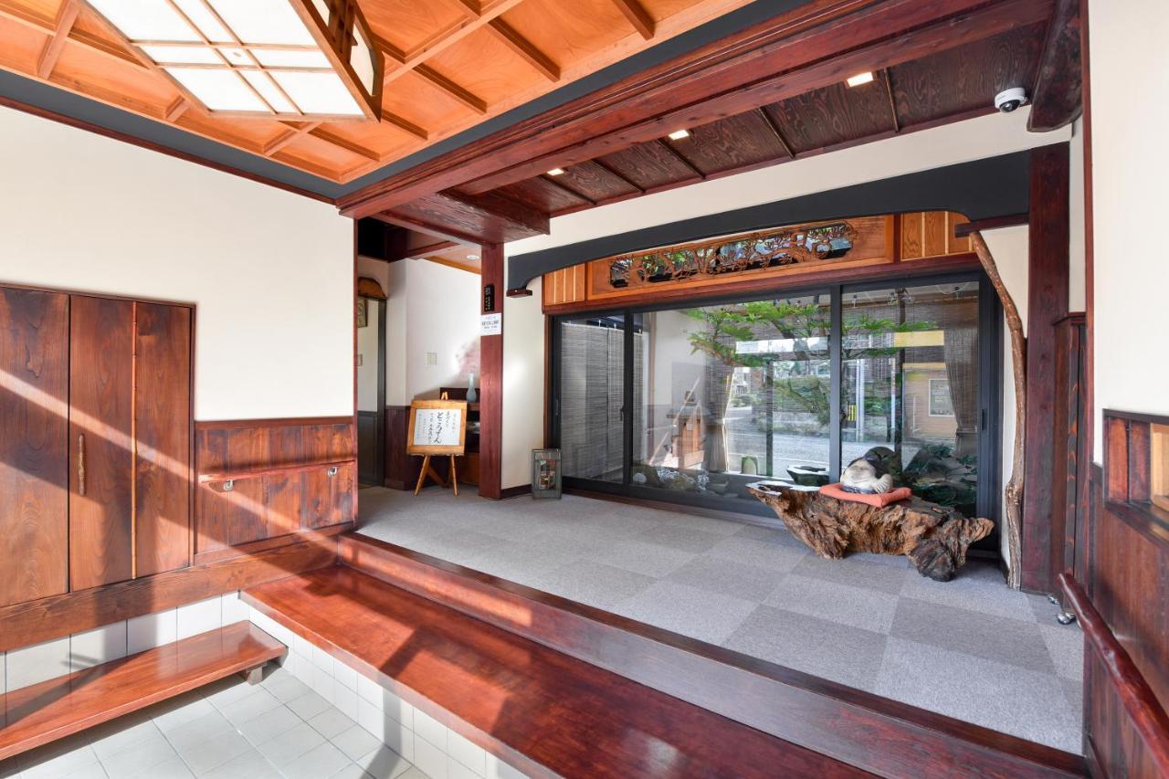 Kadokyu Ryokan Takaoka Zewnętrze zdjęcie