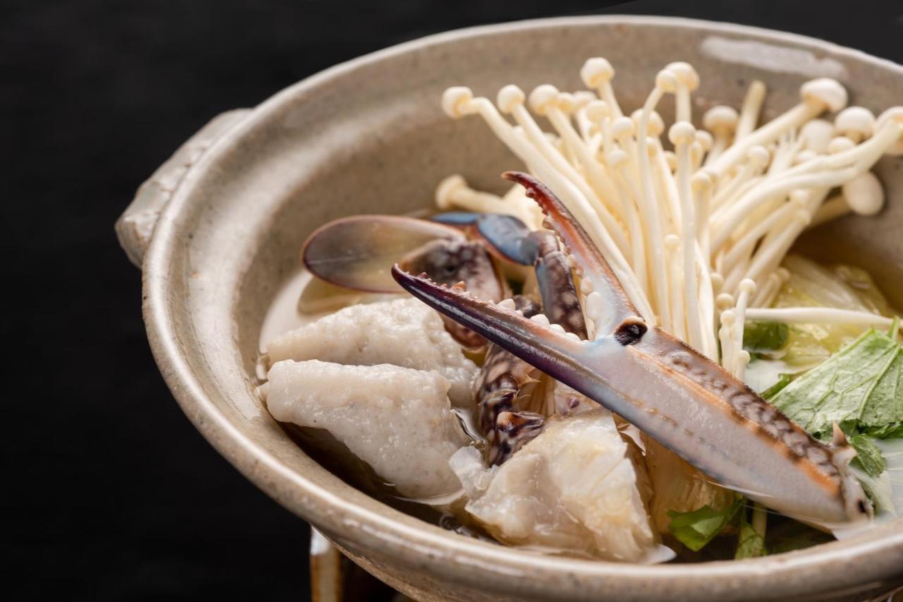 Kadokyu Ryokan Takaoka Zewnętrze zdjęcie