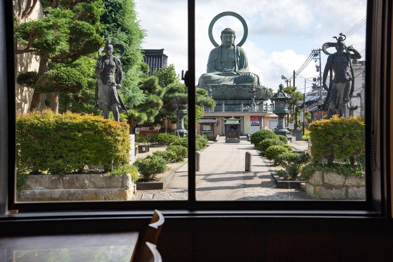 Kadokyu Ryokan Takaoka Zewnętrze zdjęcie
