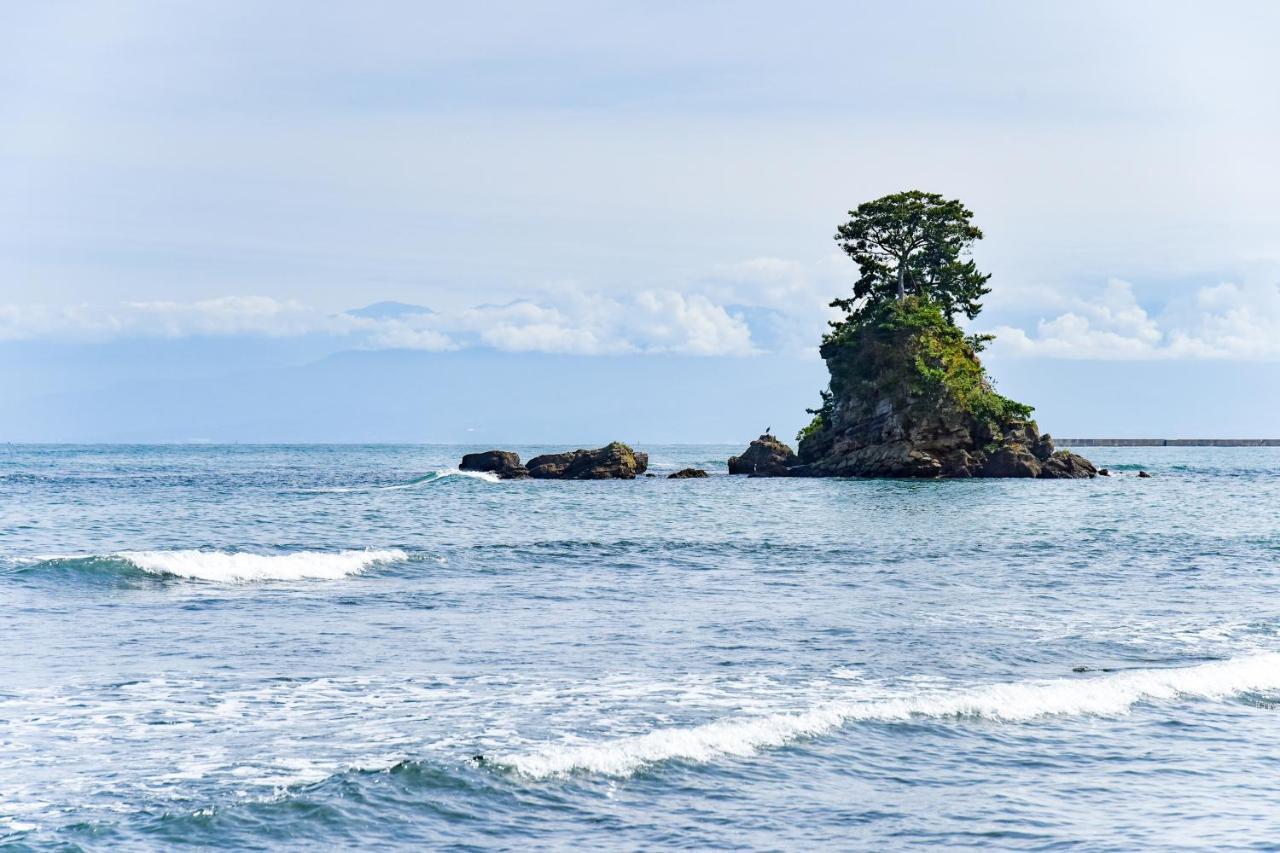 Kadokyu Ryokan Takaoka Zewnętrze zdjęcie